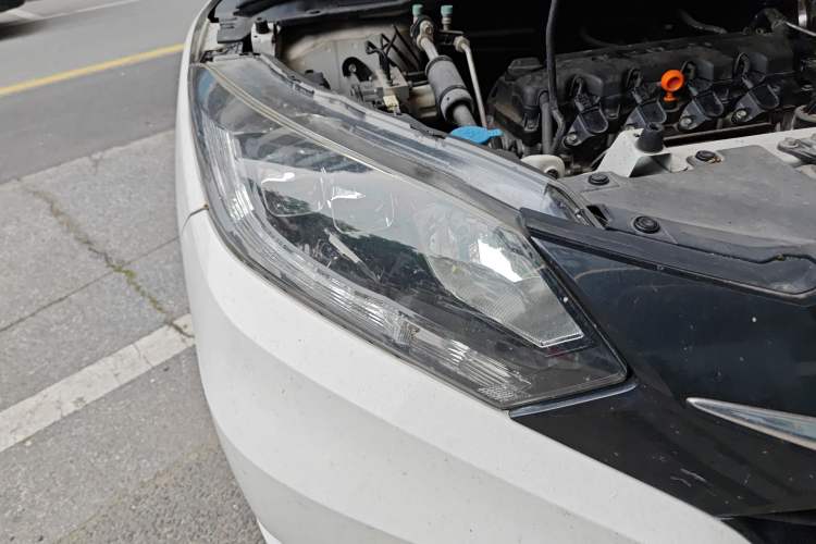 Used Honda Vezel 2017 1.8L CVT Two-Wheel Drive Luxury Model
