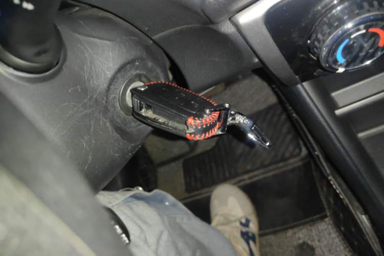 Used Toyota YARiS L Zhi Xuan 2021 1.5L CVT Leading Edition Vehicle Key