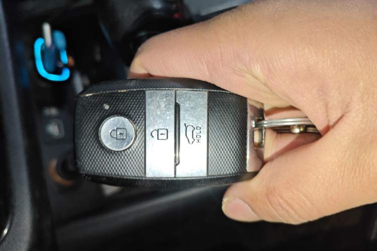 Used Kia Sportage R 2015 2.0L Automatic Two-Wheel Drive GLS
