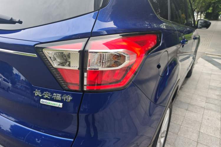 Used Ford Kuga 2017 EcoBoost 180 Two-Wheel-Drive Luxury Wing Edition