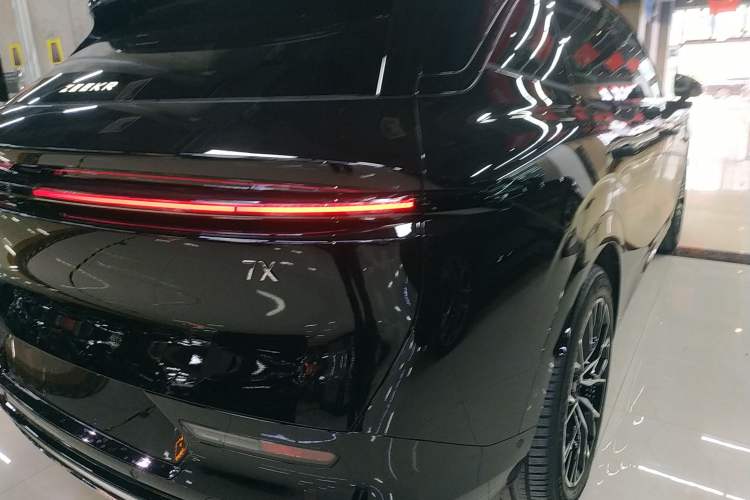 Used Zeekr 7X 2025 100kWh Long-Range All-Wheel Drive Intelligent Driving Version
