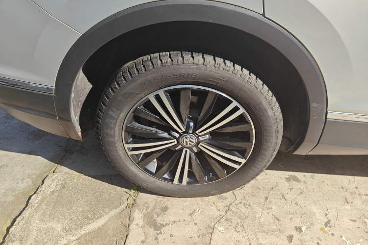 Used Volkswagen Tiguan L 2020 330TSI Automatic Two-Wheel Drive Panoramic Comfort Edition China VI Standard