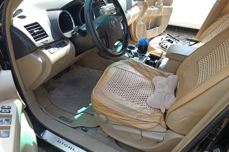 Used Toyota Highlander 2012 2.7L Two-Wheel Drive 7-Seater Elite Edition