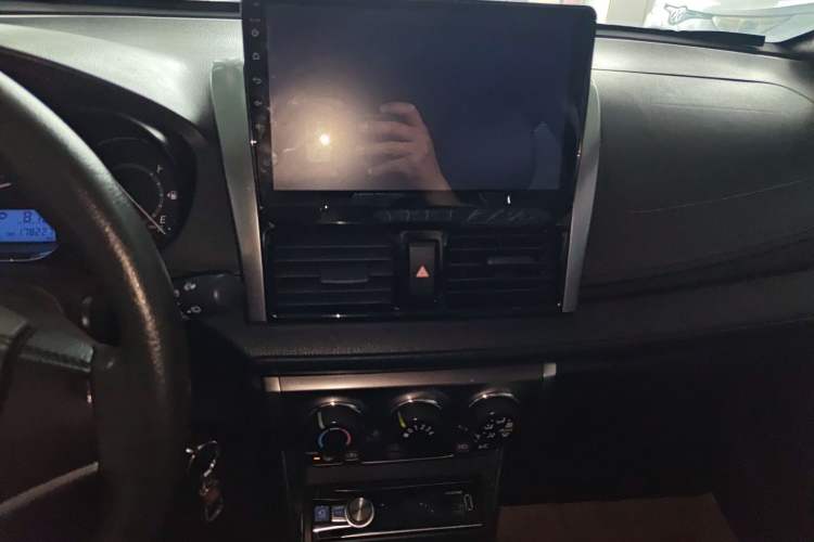 Used Toyota YARiS L Zhi Xuan 2014 1.5G Automatic Xuan Dong Edition Audio And AC Panel