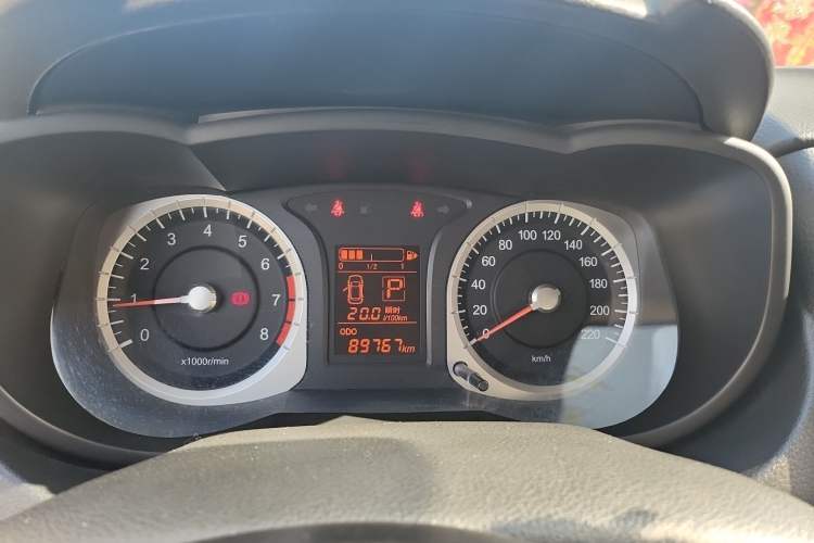 Used Venucia R50X 2013 1.6L Automatic Model
