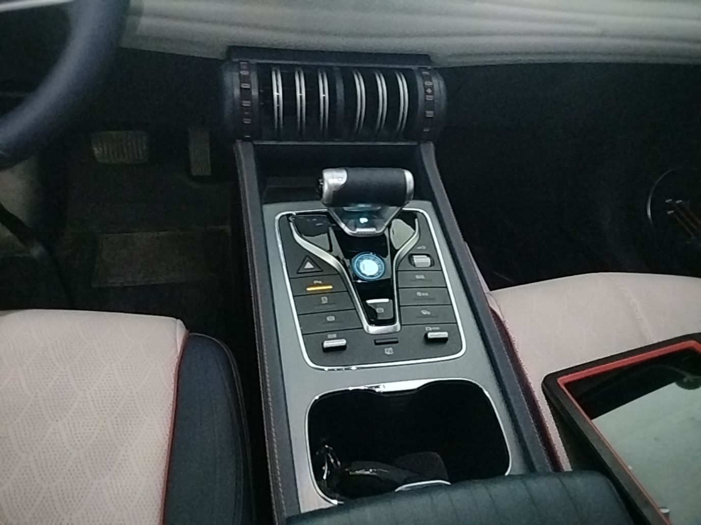 BYD Yuan PLUS 2023 Champion Edition 510KM Leading Model — снимка 18