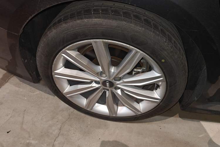 Used Audi A6L 2021 45 TFSI Prestige Dynamic Edition Right Rear Wheel Hub