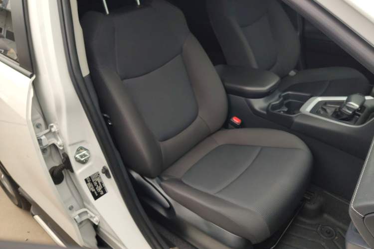 Used Toyota RAV4 2023 2.0L CVT Two-Wheel Drive Urban Edition
