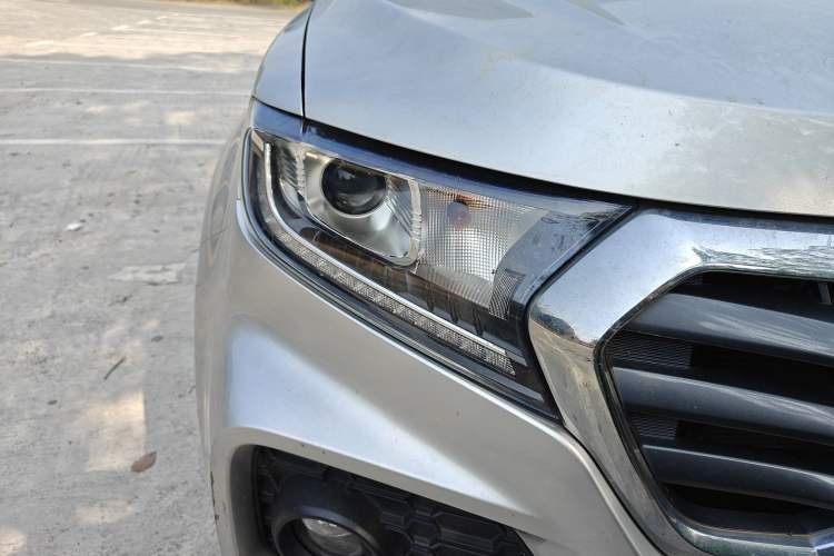 Used Great Wall Wingle 7 2019 2.0T Diesel Two-Wheel Drive Elite Version China VI Standard Big Double Cabin GW4D20M
