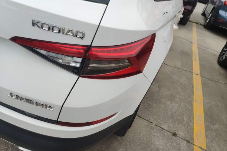 Used Skoda Kodiaq 2017 TSI330 7-Seater Two-Wheel-Drive Luxury Edition Right Rear Taillight