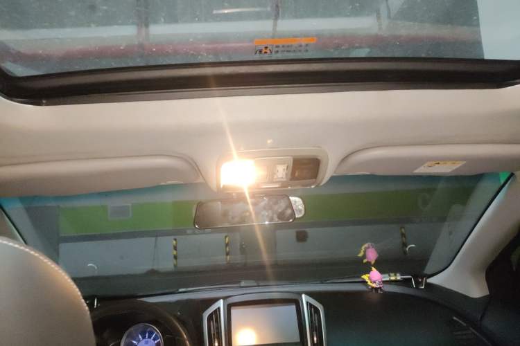 Used Luxgen U6 SUV 2014 1.8T Fashion Edition Headliner