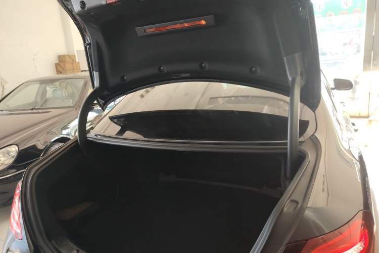 Used Mercedes-Benz E-Class 2020 Restyled E 260 L Sport 4MATIC
