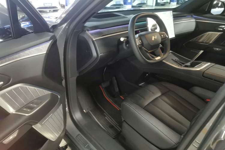 Used ONVO Luxeed L90 2025 Model—Max Six-Seater Version