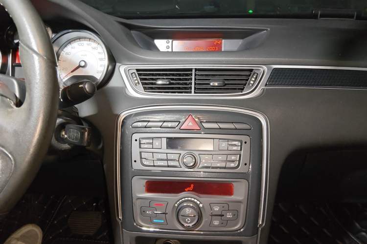 Used Peugeot 308 2014 Enjoyment Edition Classic 1.6L Automatic Fashion Model