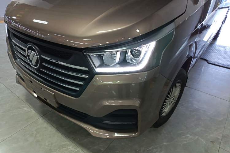 Used Foton Scenic G5 2023 2.0L Gasoline Commercial Version Passenger Van 7/9 Seats Model 1TZS