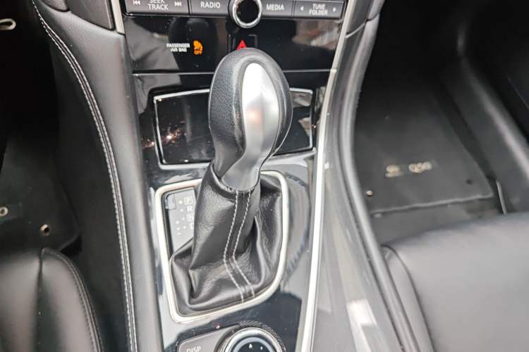 Used Infiniti Q50L 2015 2.0T Comfort Edition