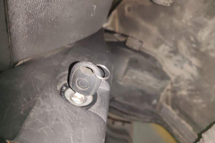 Used Wuling Zhiguang 2015 1.2L Practical LS-I Model Vehicle Key