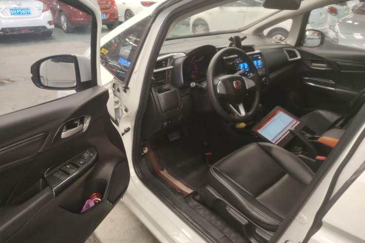 Used Honda Fit 2018 1.5L CVT Comfort Sunroof Version Driver Seat