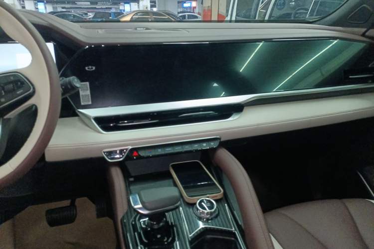 Used Geely Auto Monjaro L 2024 2.0TD High-Power Automatic Two-Wheel Drive Yunqi Version
