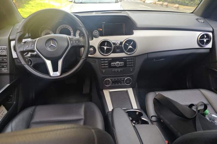 Used Mercedes-Benz GLK-Class 2013 Facelift GLK 300 4MATIC Fashion Edition