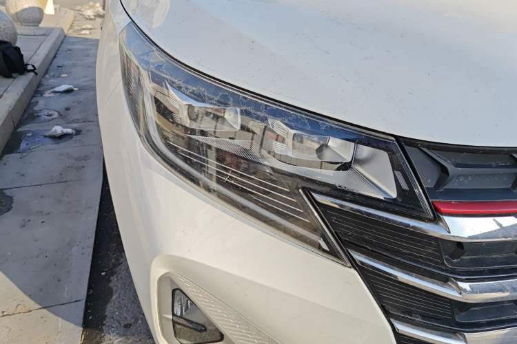 Used GAC Trumpchi GS3 2022 POWER 270T Automatic Luxury Edition Right Front Headlight