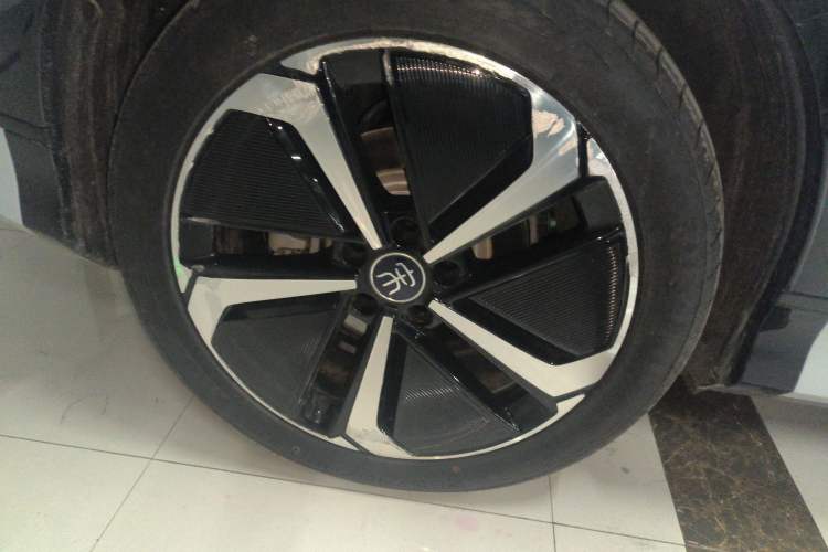 Used BYD Song L EV 2024 662 km Excellence Version Exterior 5