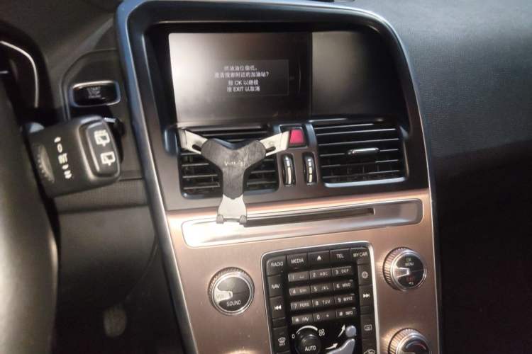 Used Volvo XC60 2017 T5 AWD Smart Range Edition
