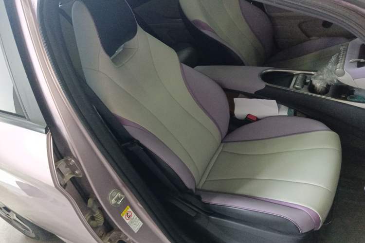 Used BYD Dolphin 2021 405 km Fashion Edition Right Front Seat