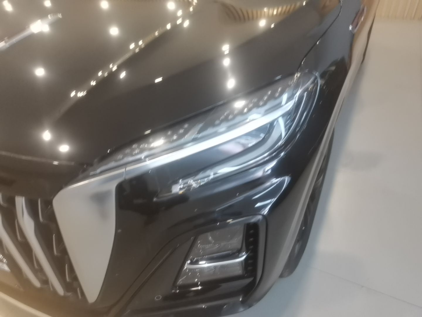 Hongqi HS3 PHEV 2025 Model 125km Jingwei PLUS 2 Millionth Anniversary Edition — снимка 8