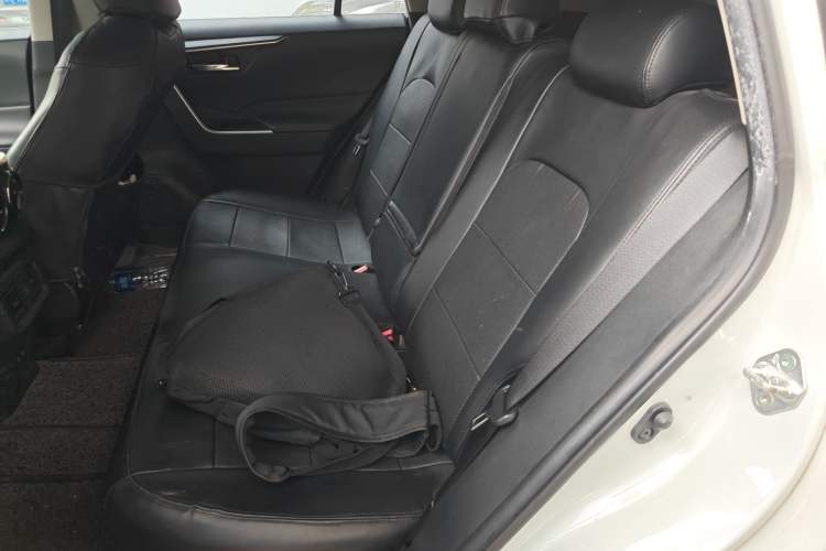 Used Toyota RAV4 2020 Dual-Engine 2.5L E-CVT Two-Wheel Drive Elite Edition