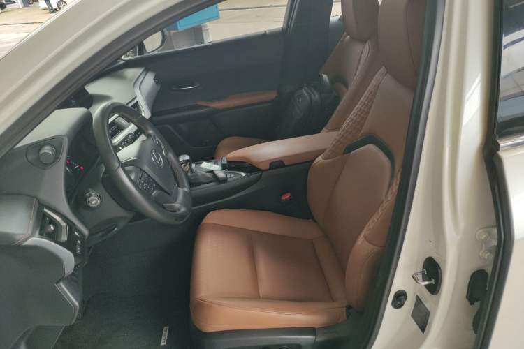 Used Lexus UX 2020 260h Explore & Adventure Edition Left Front Seat