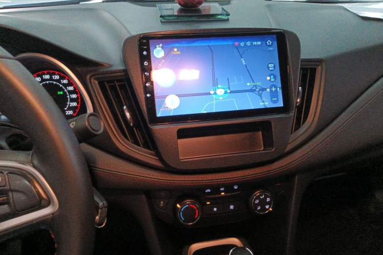 Used Chevrolet Monza 2019 RS 330T Automatic Comfort Edition China VI Standard Audio And AC Panel