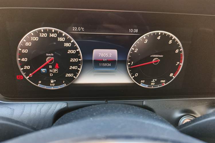 Used Mercedes-Benz E-Class 2017 E 300 L Sporty and Stylish Model
