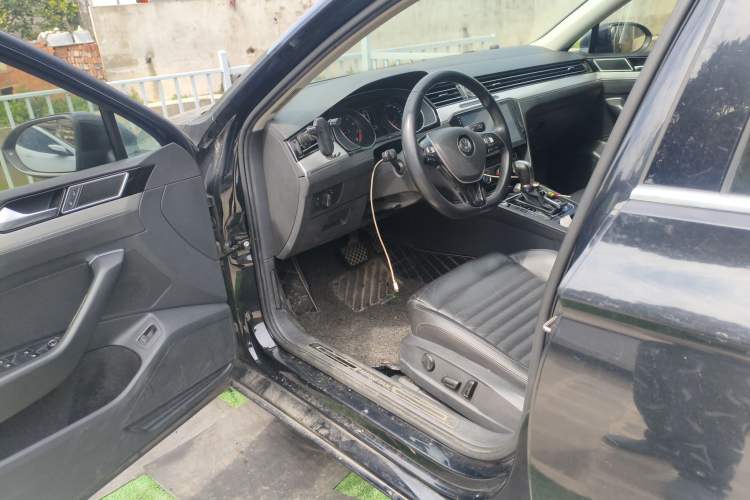 Used Volkswagen Magotan 2017 330TSI DSG Luxury Model Driver Seat