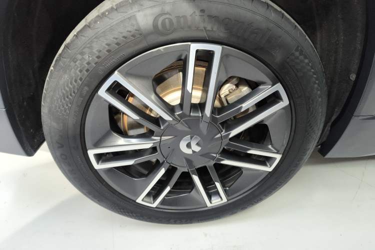 Used Nio ES6 2020 420 km Sport Edition Right Rear Wheel Hub