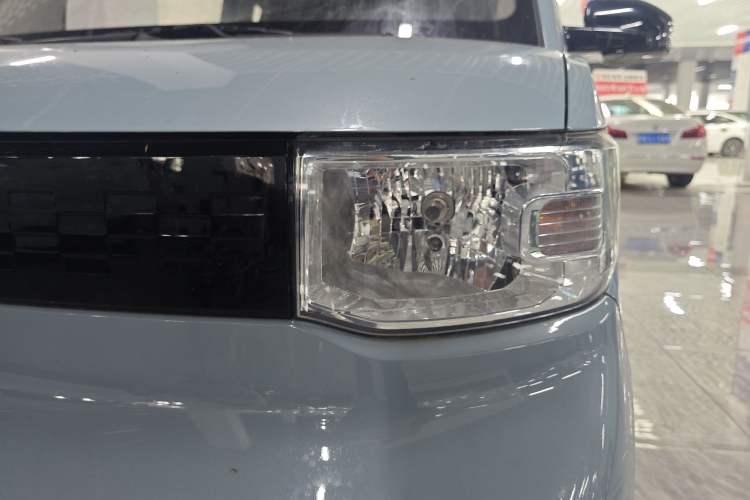Used Wuling Hongguang MINIEV 2020 Freedom Version Lithium Iron Phosphate Left Front Headlight