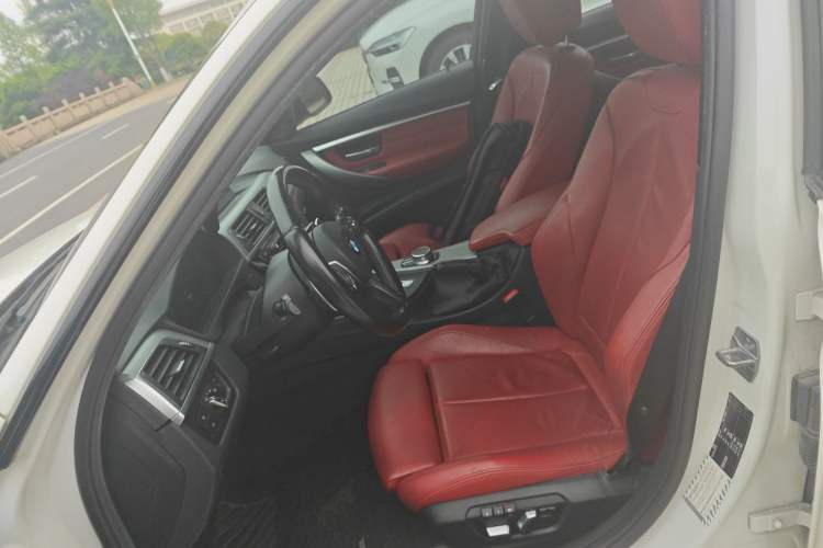 Used BMW 3 Series 2018 330i M Sport Night Edition Left Front Seat