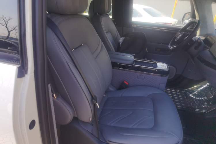 Used Zeekr MIX 2025 Long-Range Intelligent Driving Edition
