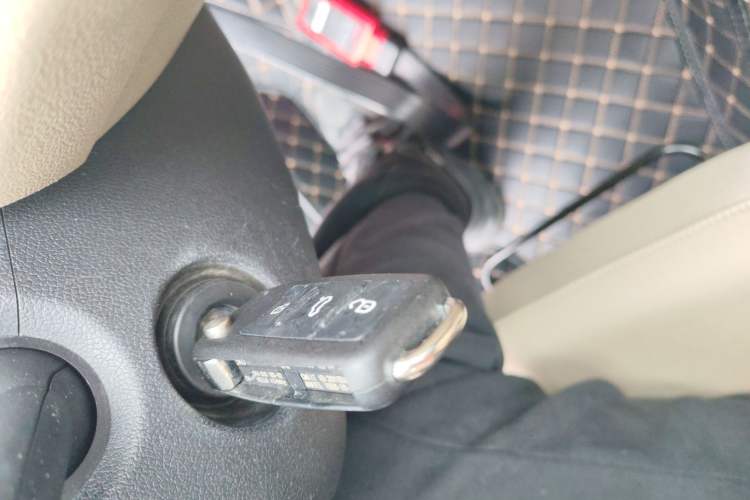 Used Volkswagen Jetta 2015 1.6L Manual Comfort Model