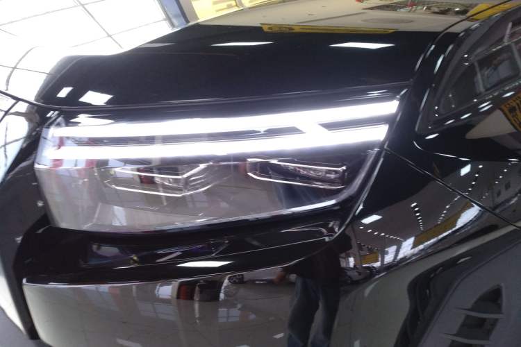 Used Formula Leopard Titanium 3 2025 501KM All-Wheel Drive Intelligent Driving Ultra Version
