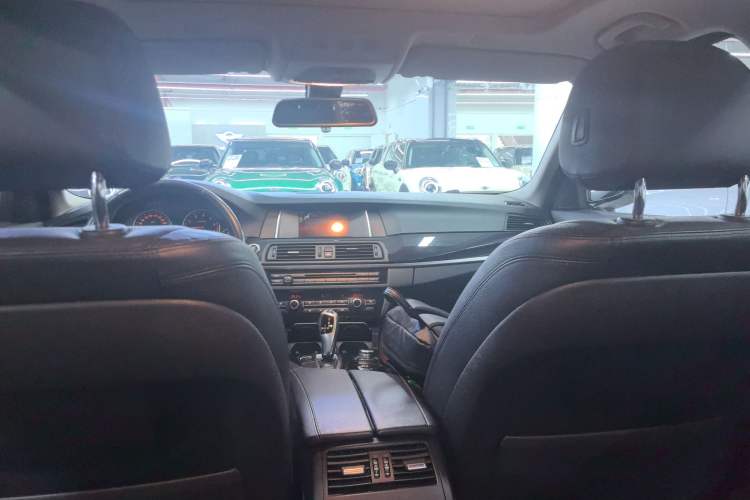 Used BMW 5 Series 2017 520Li Elegant Edition
