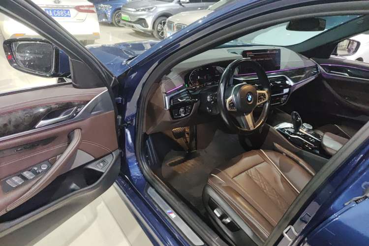 Used BMW 5 Series 2022 Restyled 525Li M Sport Package
