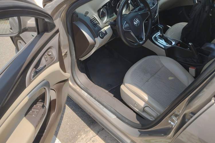 Used Buick Regal 2015 2.0L Leading Fashion Edition
