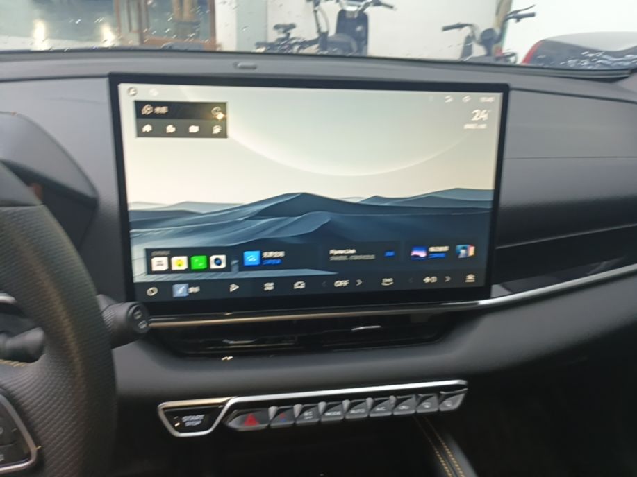 Geely Auto Coolray 2025 Bin Yue L 1.5T DCT Starlight Edition — снимка 17