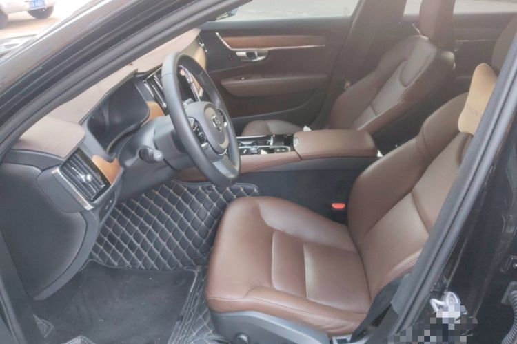 Used Volvo S90 New Energy 2024 Plug-in Hybrid Four-Wheel Drive Long-Range Zhiyi Luxury Edition