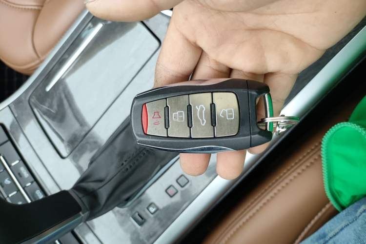 Used Haval H8 2015 2.0T Four-Wheel Drive Elite Model