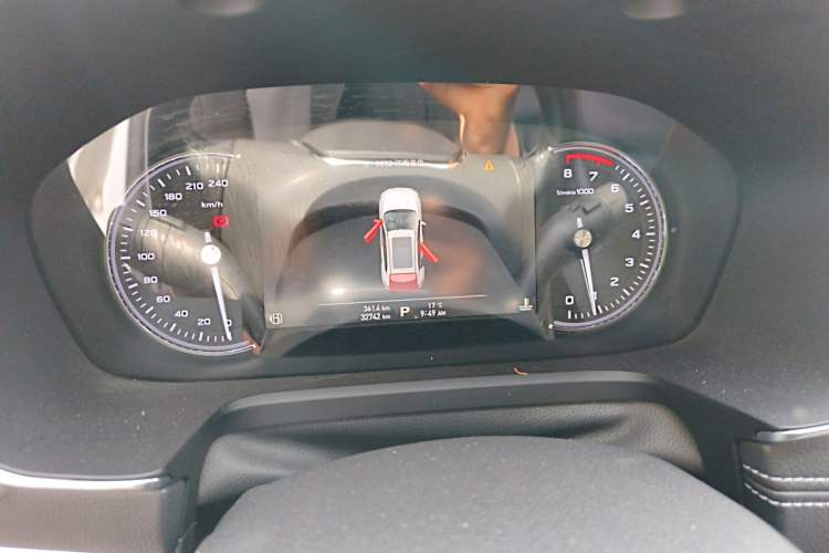 Used Roewe RX5 2016 30T Two-Wheel Drive Automatic Internet Smart Edition Instrument Cluster