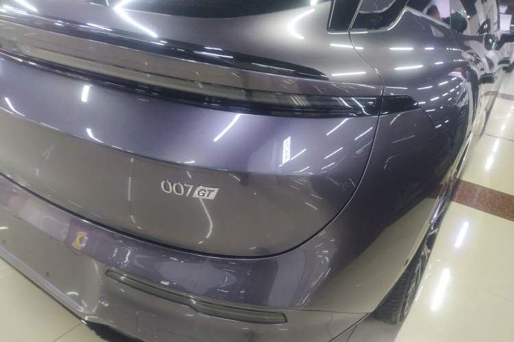 Used Zeekr 007GT 2025 Rear-Drive Intelligent Driving Version 75 kWh Right Rear Taillight