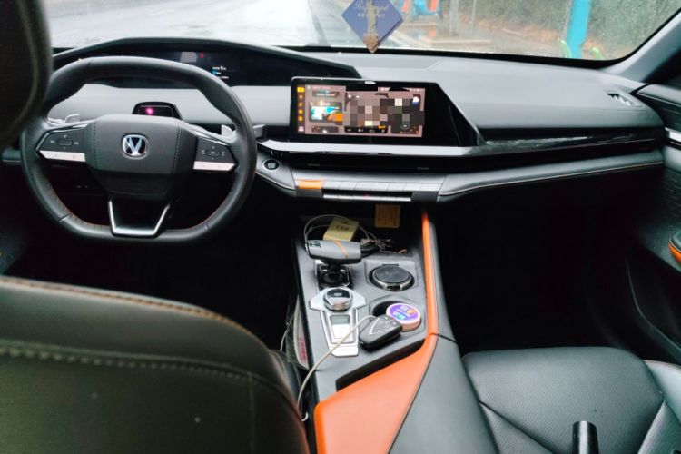 Used Changan UNI-V 2022 1.5T Prestige Version
