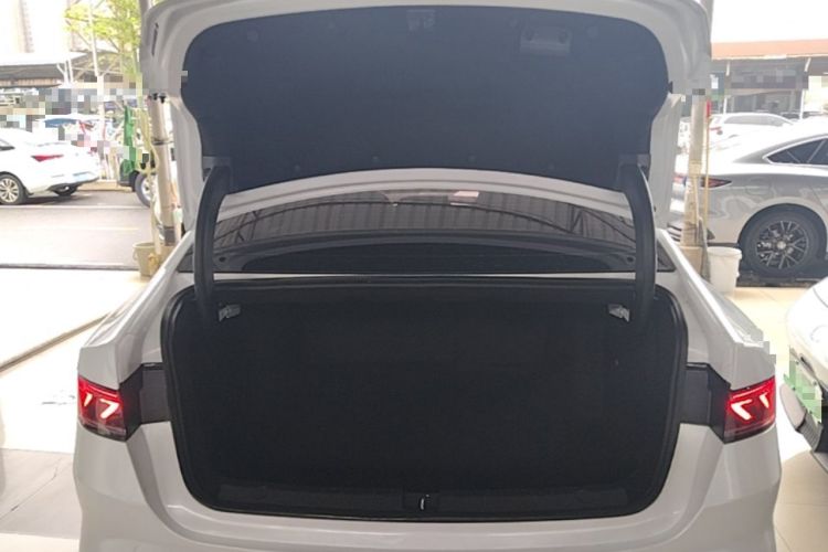 Used BYD Qin PLUS 2024 Honor Edition EV 420KM Leading Model
